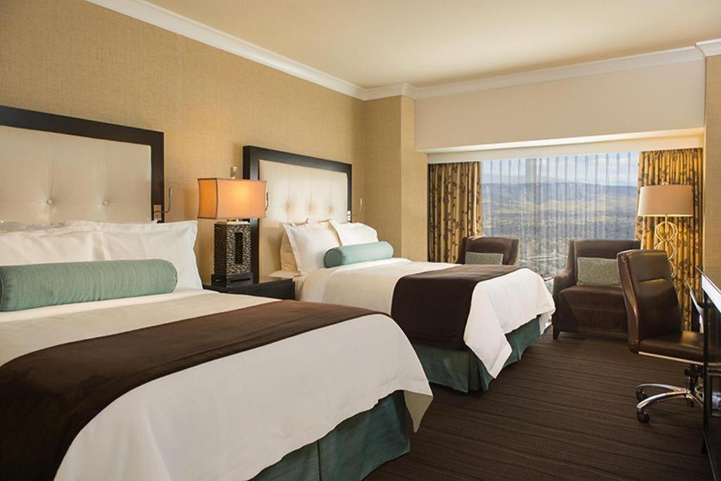Atlantis Casino 4*